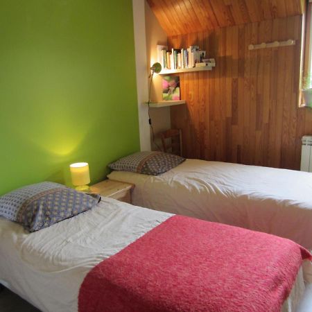 Chez Cat Et Christophe , Chambre Calme Et Lumineuse Chez L'Habitant Avec Vue กิลเลสตร์ ภายนอก รูปภาพ