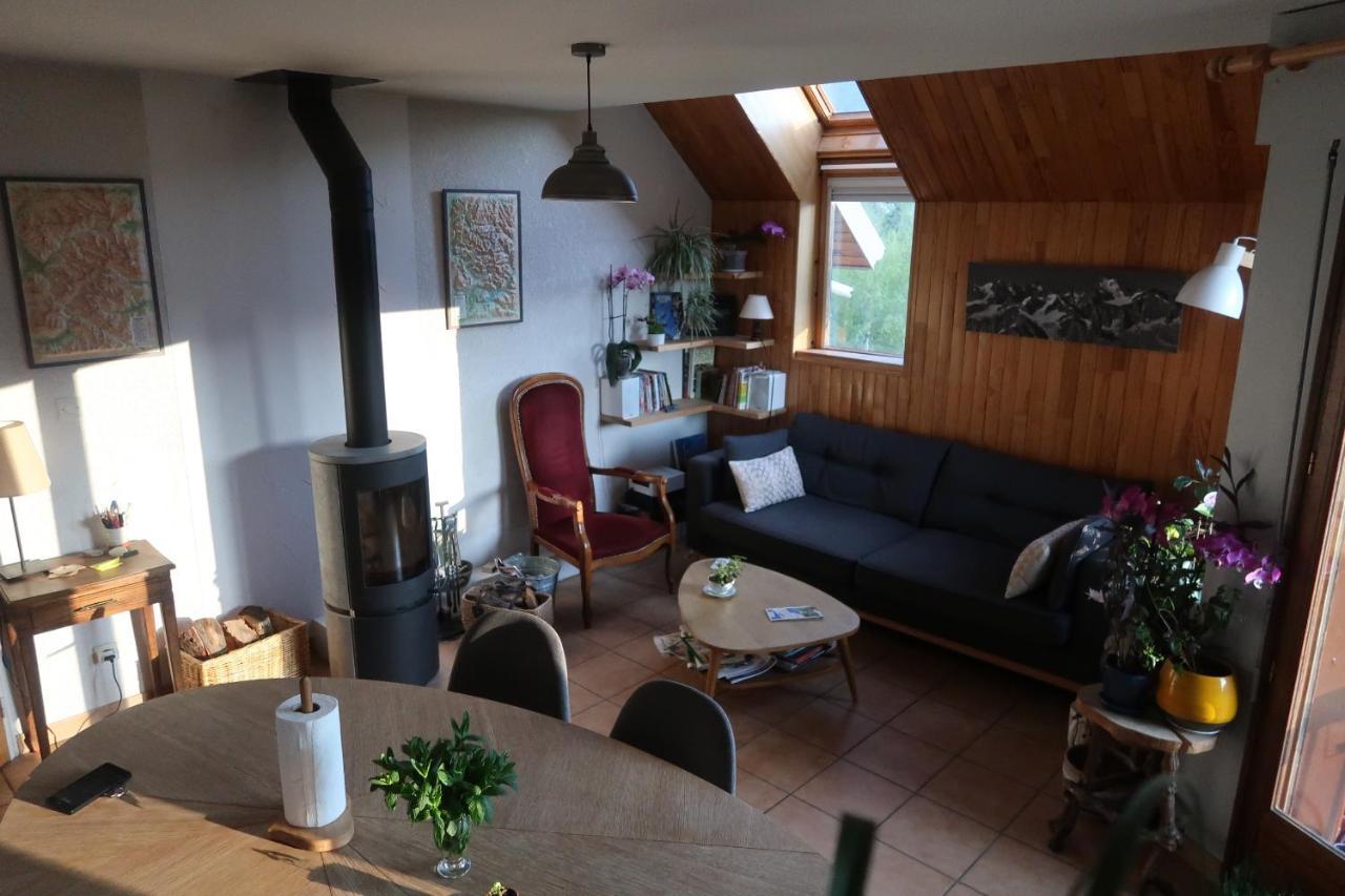 Chez Cat Et Christophe , Chambre Calme Et Lumineuse Chez L'Habitant Avec Vue กิลเลสตร์ ภายนอก รูปภาพ