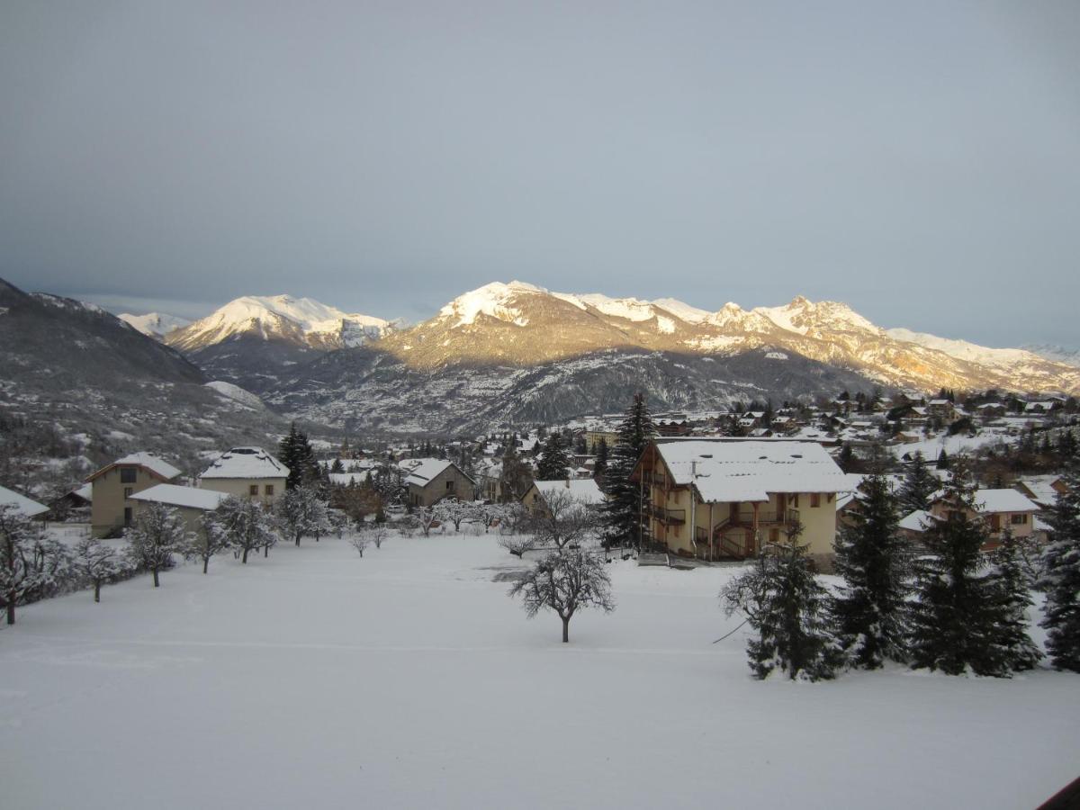 Chez Cat Et Christophe , Chambre Calme Et Lumineuse Chez L'Habitant Avec Vue กิลเลสตร์ ภายนอก รูปภาพ